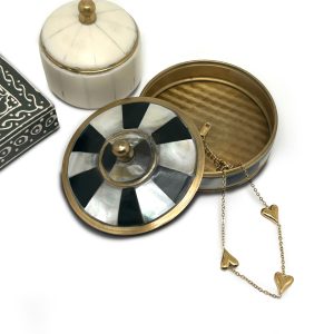 9. Charlie - armband